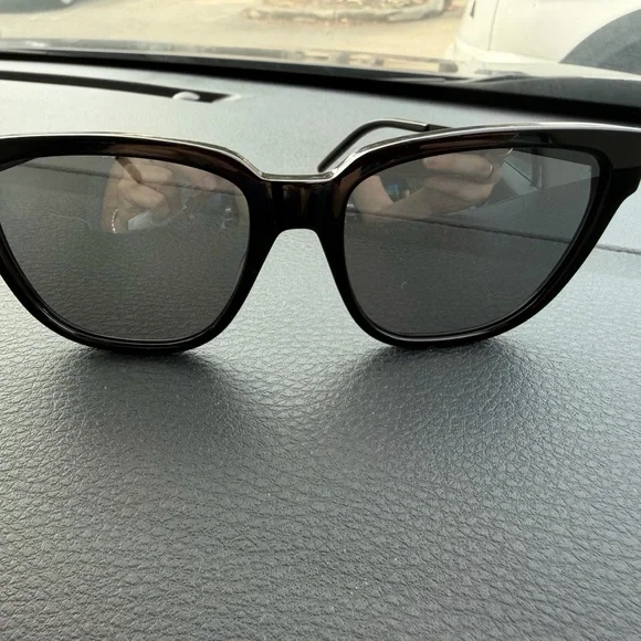 Saint Laurent Black Sunglasses - Picture 3 of 7